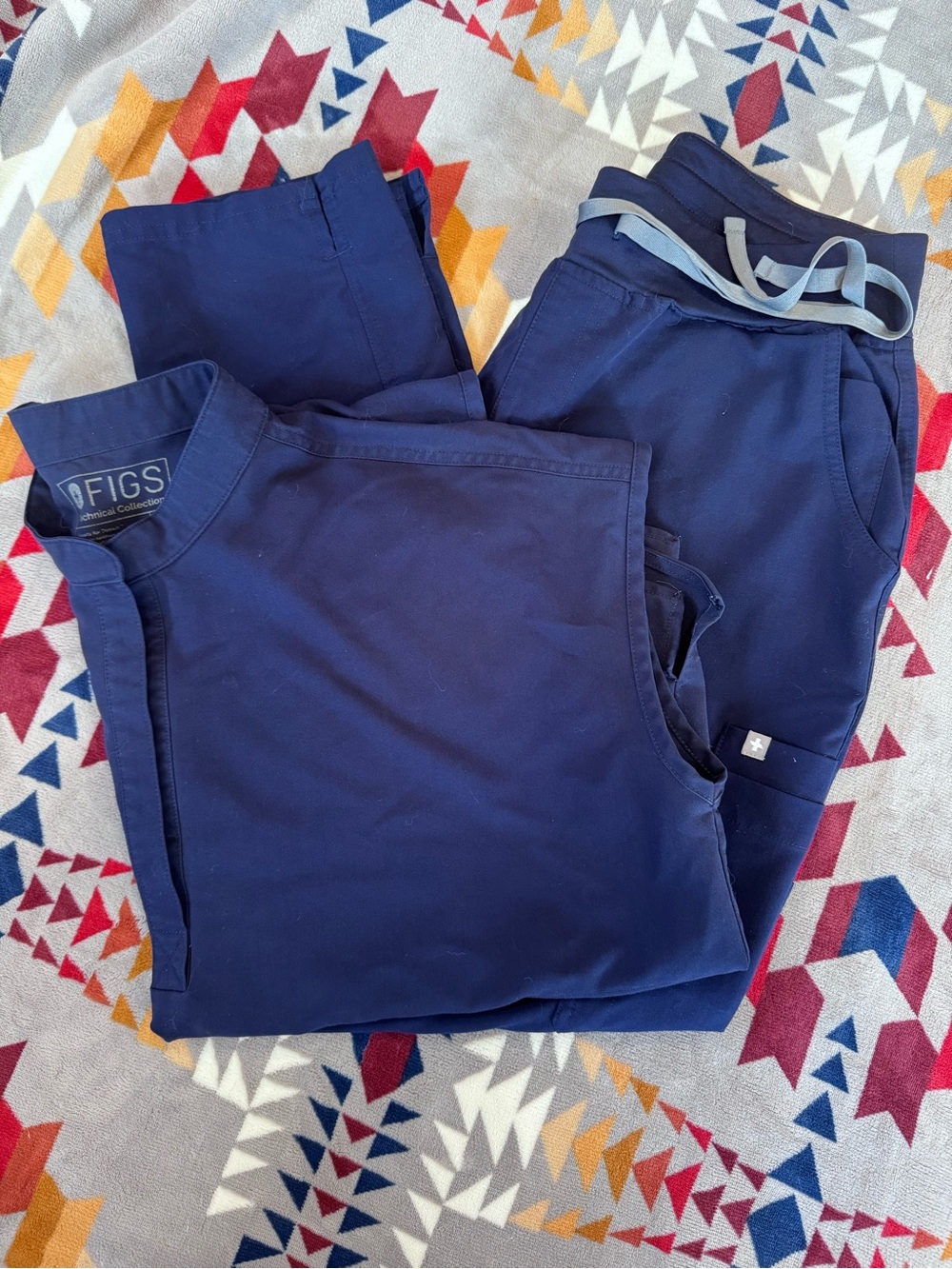 Women’s FIGS Navy Set